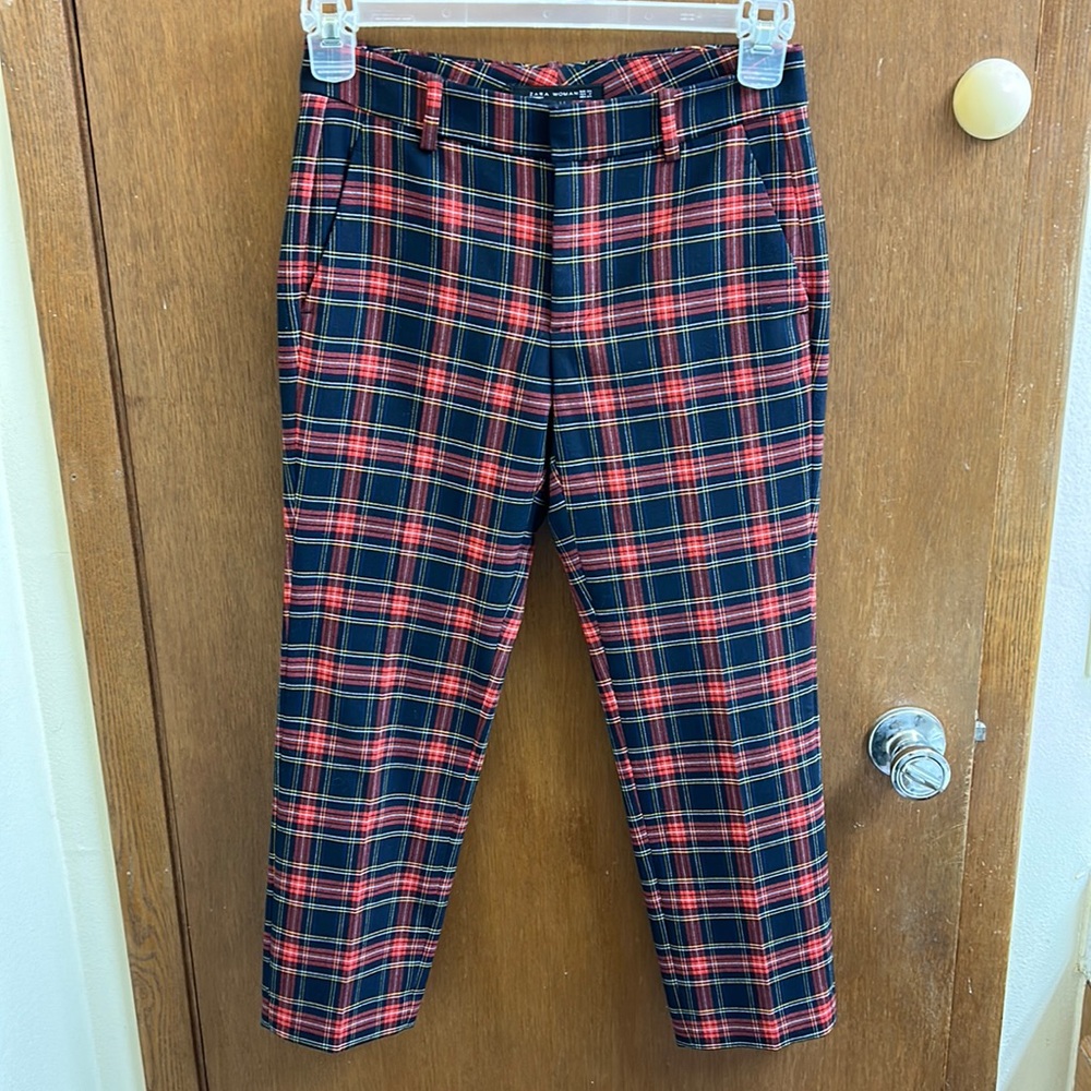 Zara Red & Black Plaid Cropped Pants Size 2
